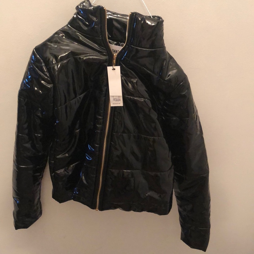 Never worn, just bought black puffer jacket